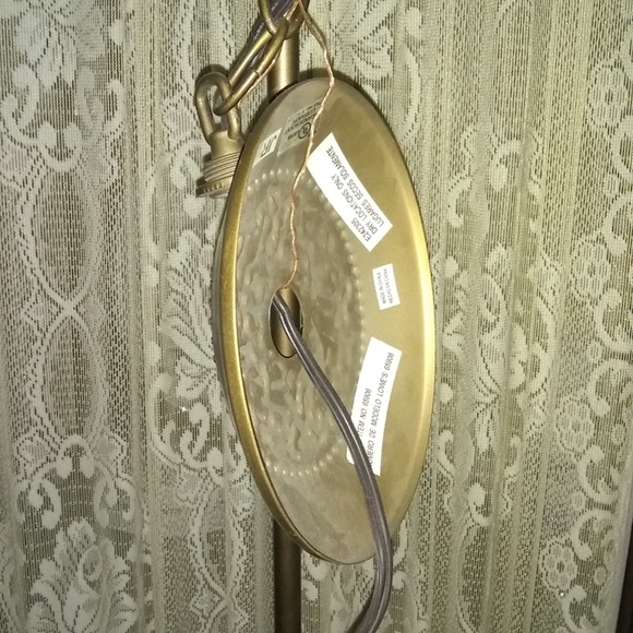 TIFFANY STYLE STAINED GLASS PENDANT HANGING LIGHT - Picture 8 of 9